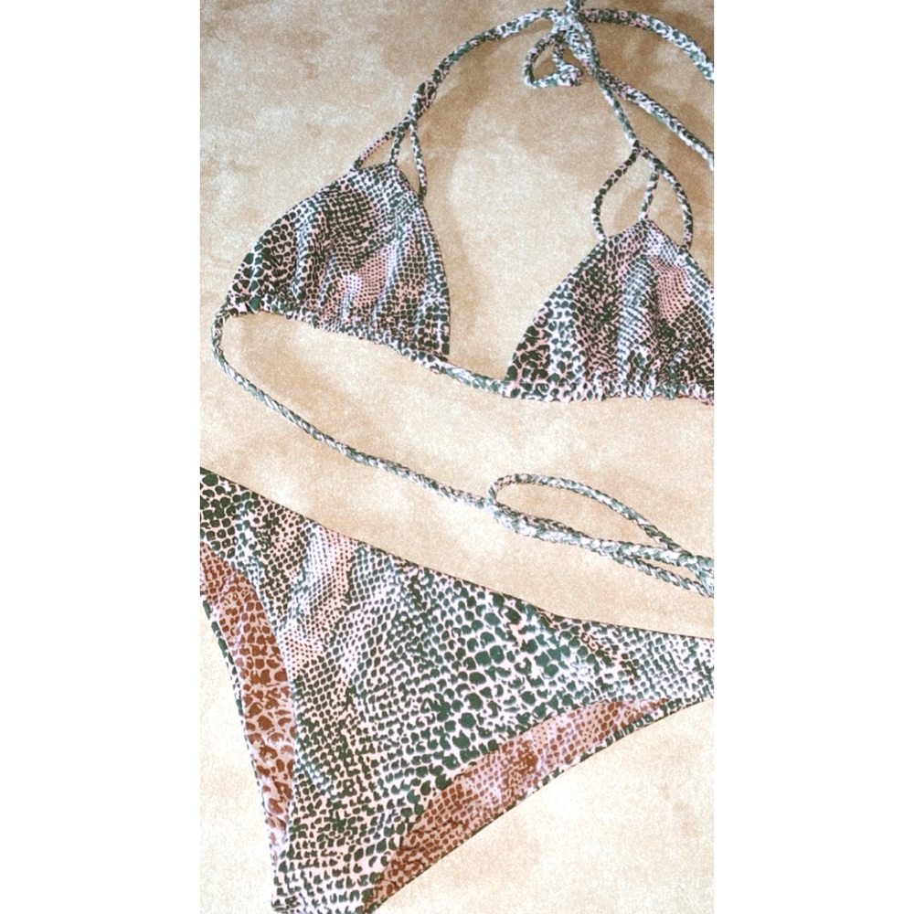 ❌❌SOLD❌❌ acacia | bikini set x tropical snake